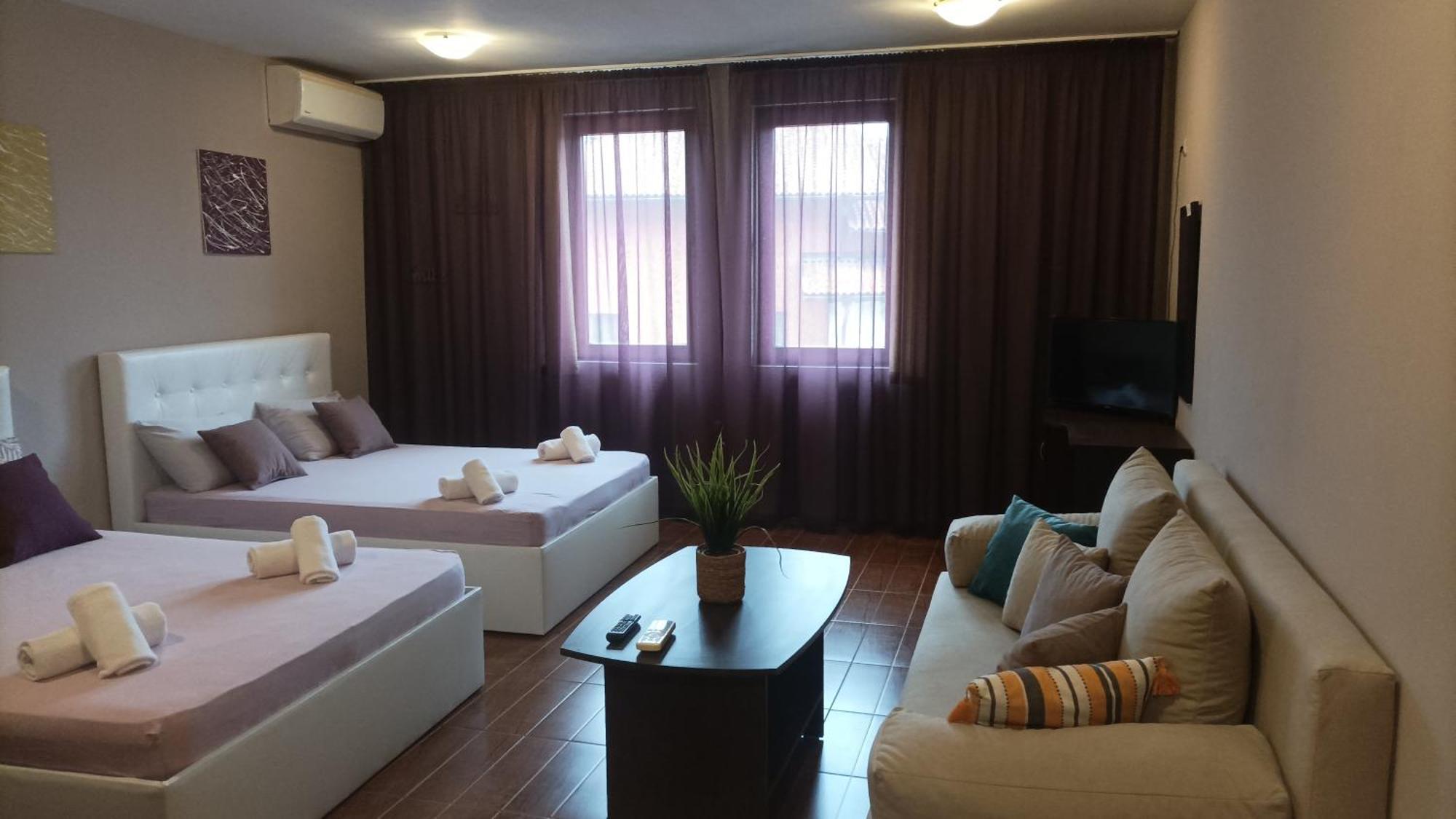 Cosy Apartments And Spectacular Rooms Fotiadis 벨리코 터르노보 외부 사진