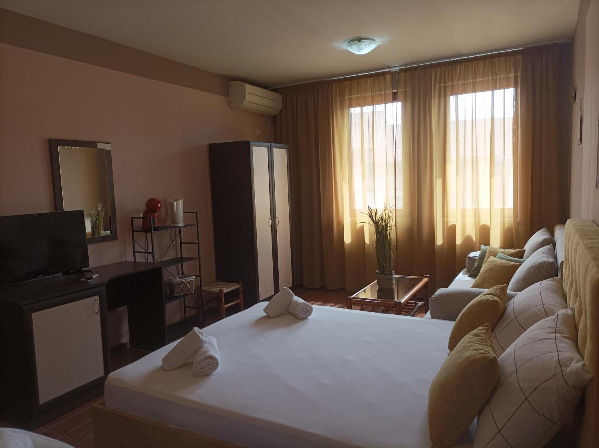 Cosy Apartments And Spectacular Rooms Fotiadis 벨리코 터르노보 외부 사진