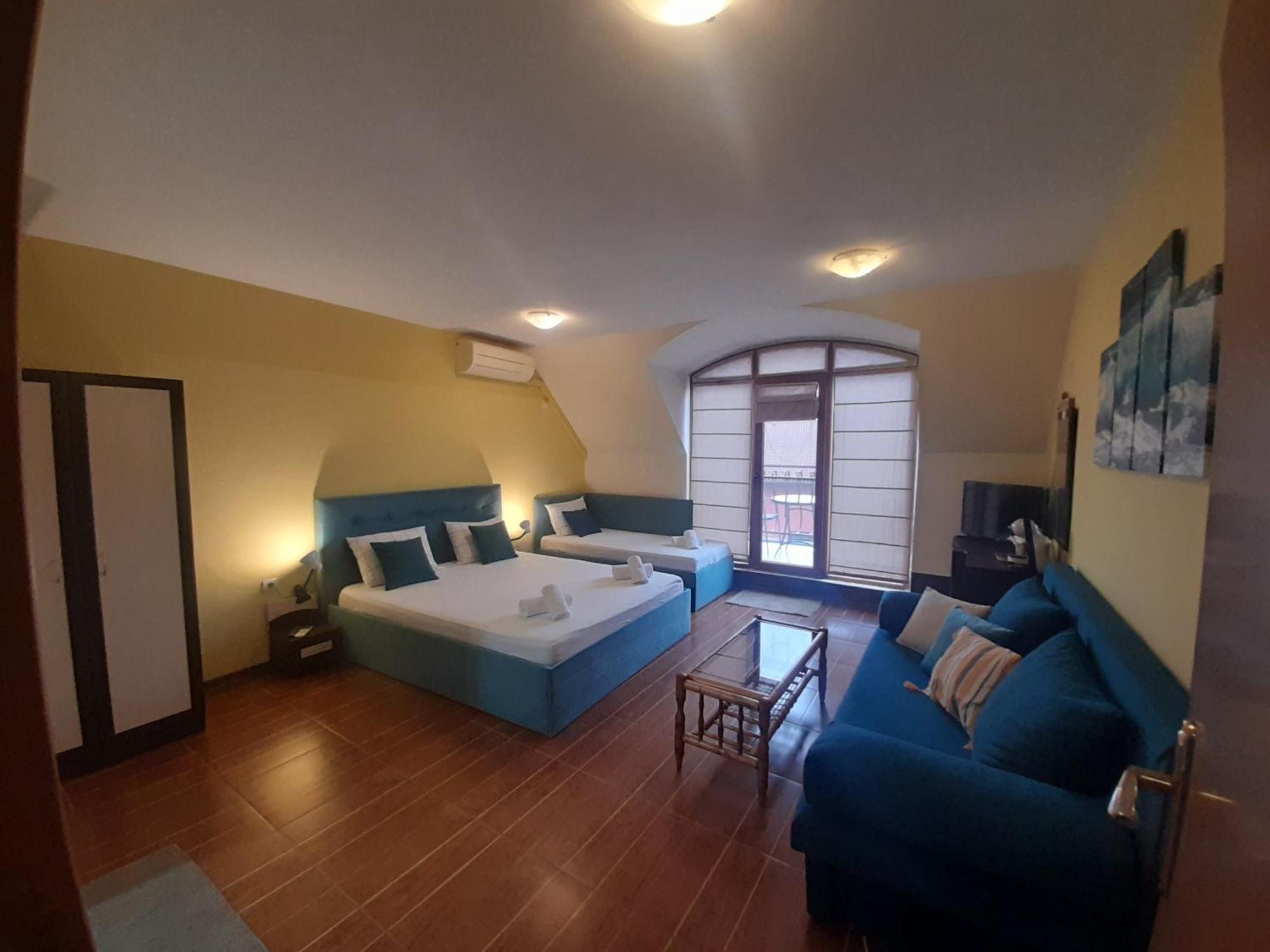 Cosy Apartments And Spectacular Rooms Fotiadis 벨리코 터르노보 외부 사진